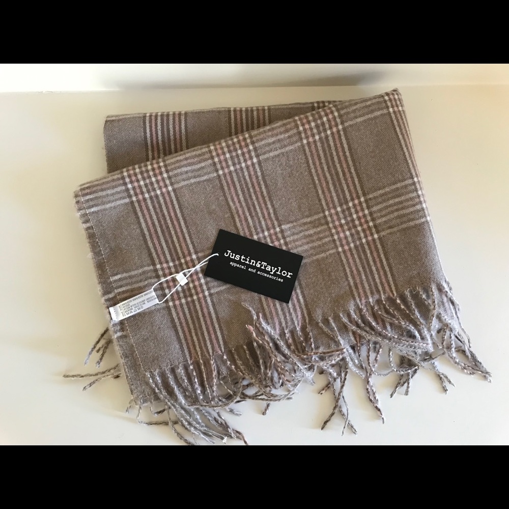 Justin & Taylor Inc. Scarf